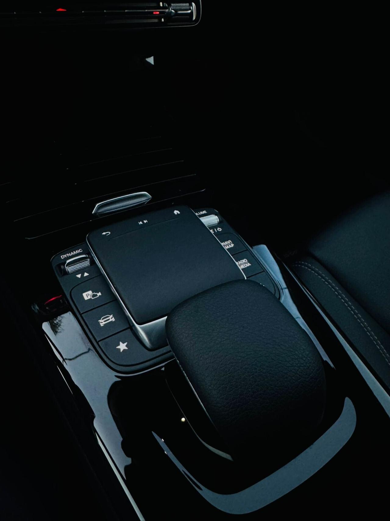 Mercedes-benz A 180d Automatic Sport Plus Led Ambient