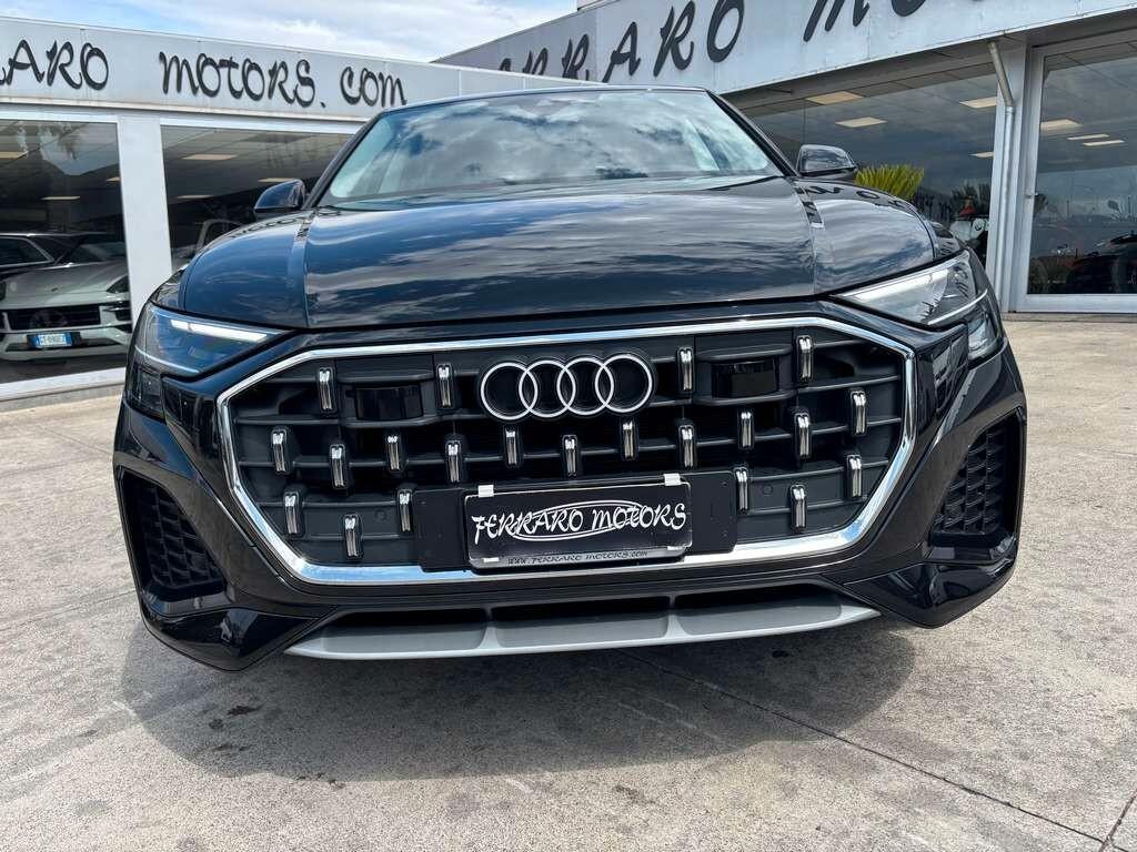 Audi Q8 SUV 45 TDI quattro tiptronic S line edition 2024 / KM 52.000 IVA ESPOSTA Tua a solo 599 Euro al mese
