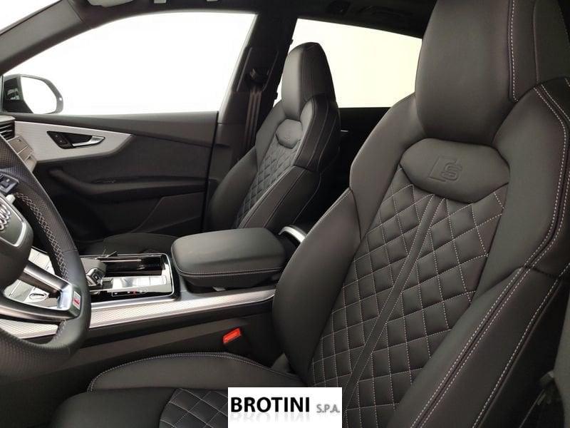 Audi Q8 TFSI e 290kW quattro tip. S Line Ed.