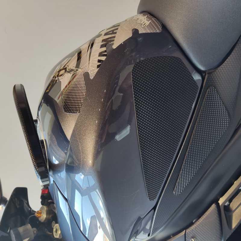 Yamaha YZF R1 - 2004