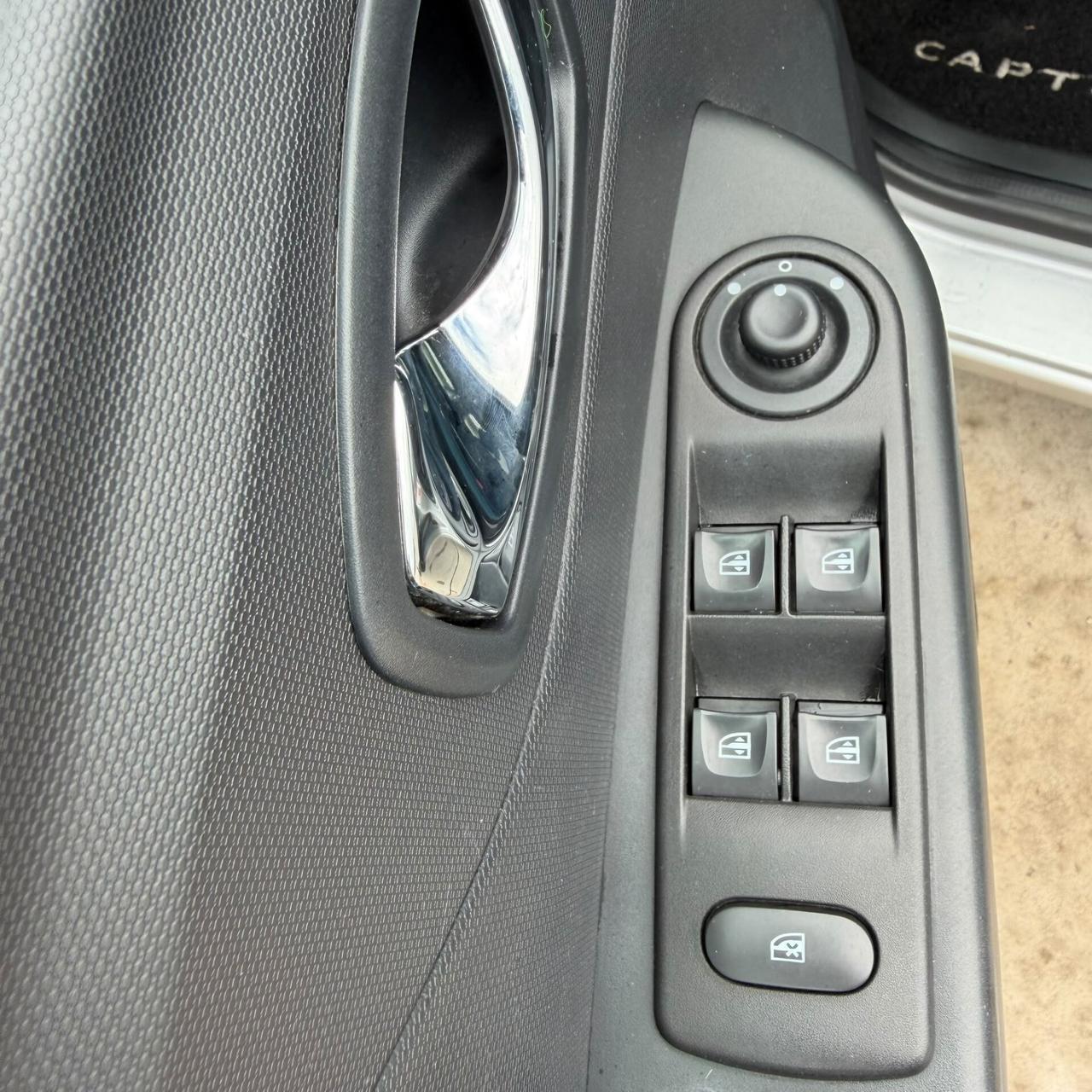 Renault CAPTUR 0.9 BENZINA
