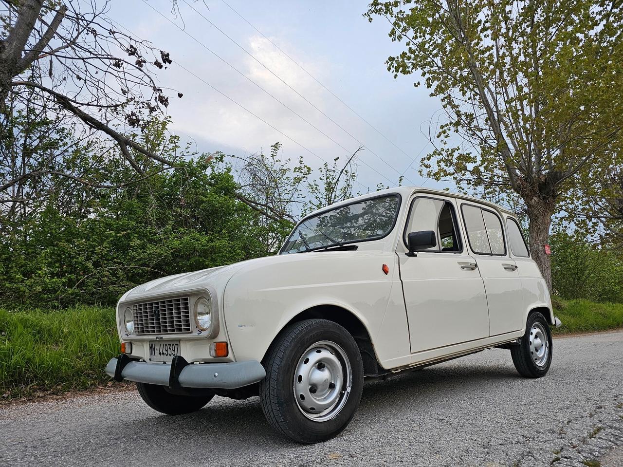 Renault 4 TL 950