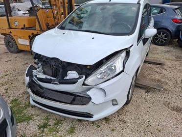 FORD B-MAX 2017 EURO6 SINISTRATA VA IN MOTO