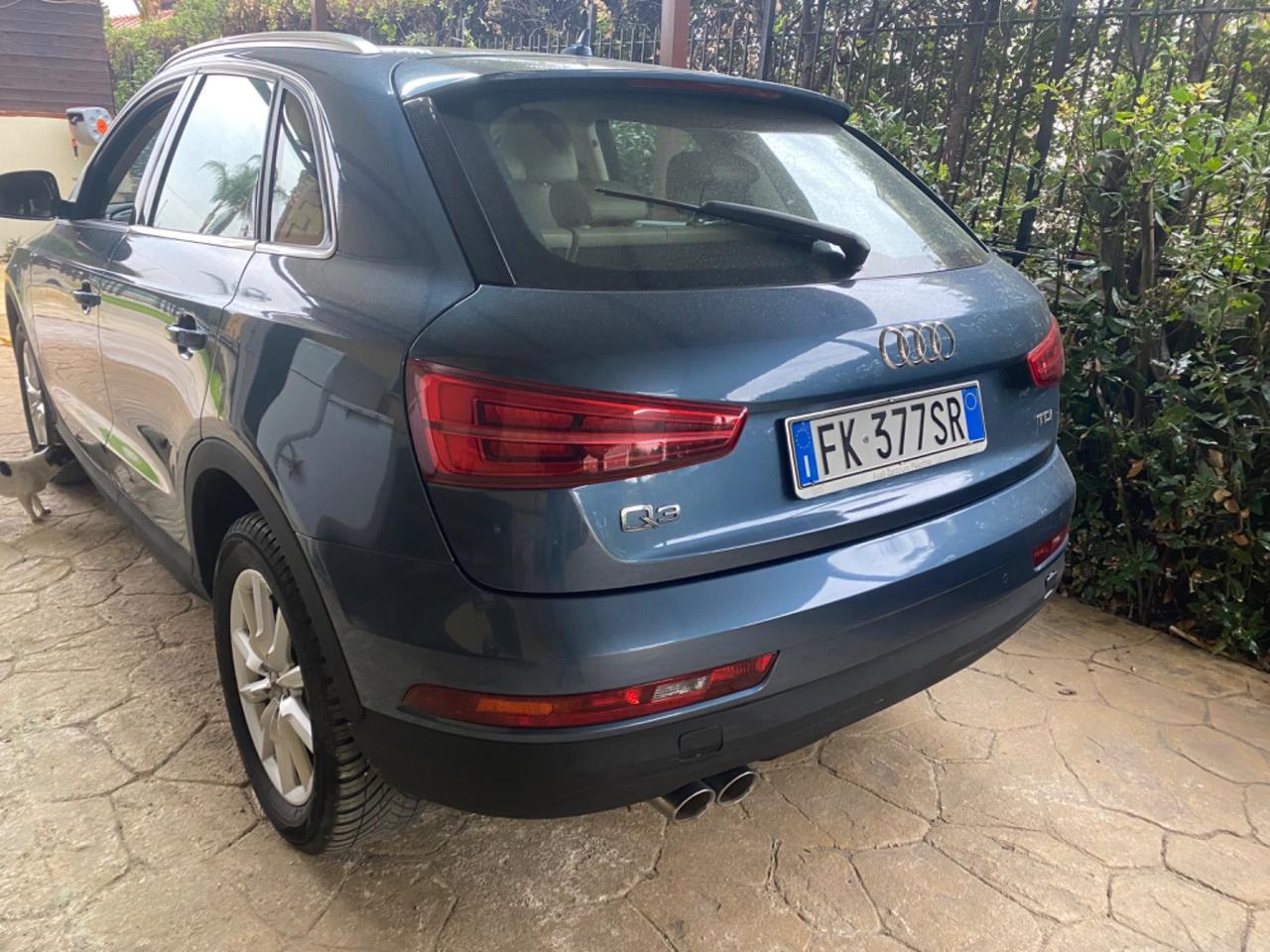 Audi Q3 2.0 TDI 150 CV Business