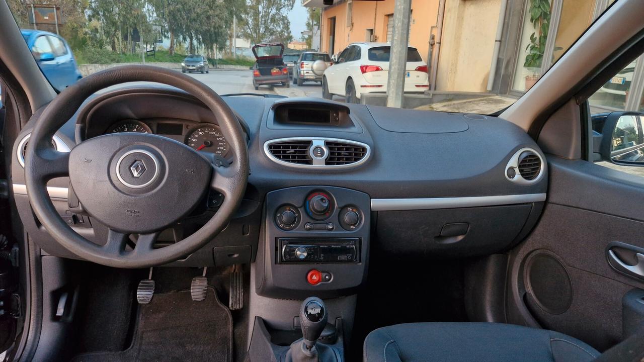Renault Clio 1.2 16V 3 porte Confort