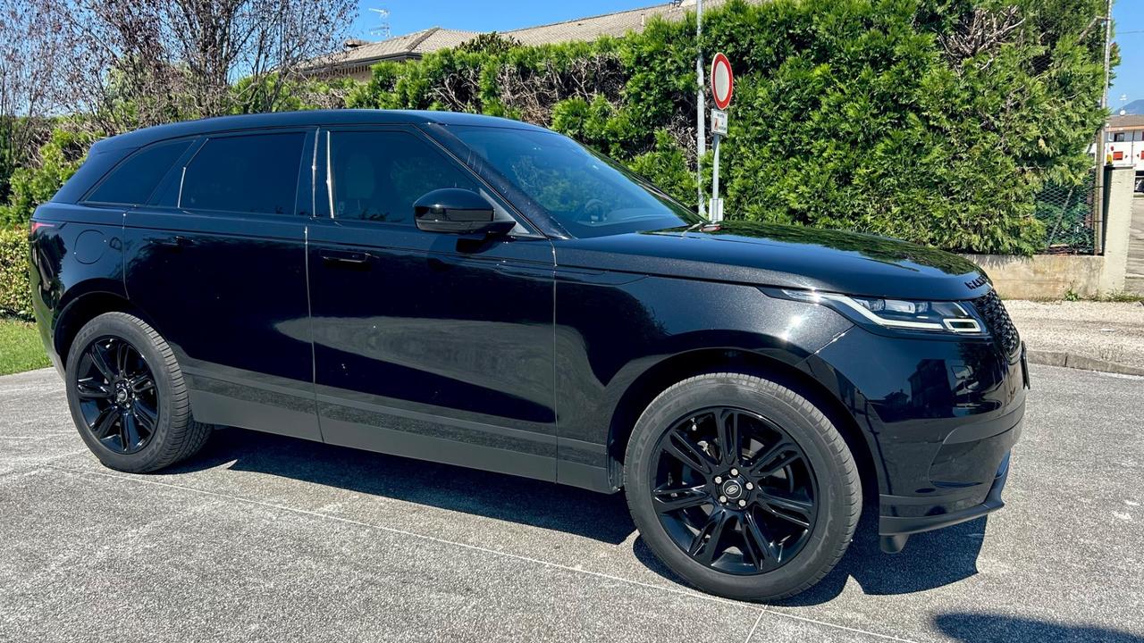 Land Rover Range Velar 2.0D I4 240 CV R-Dynamic SE black edition