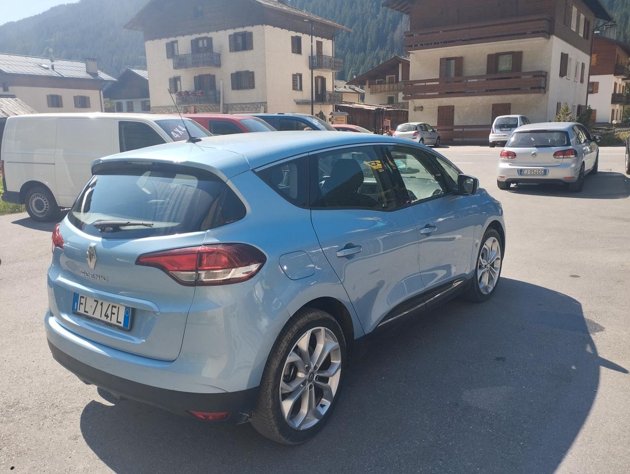 Renault Scenic Scénic dCi 8V 110 CV EDC Energy Zen