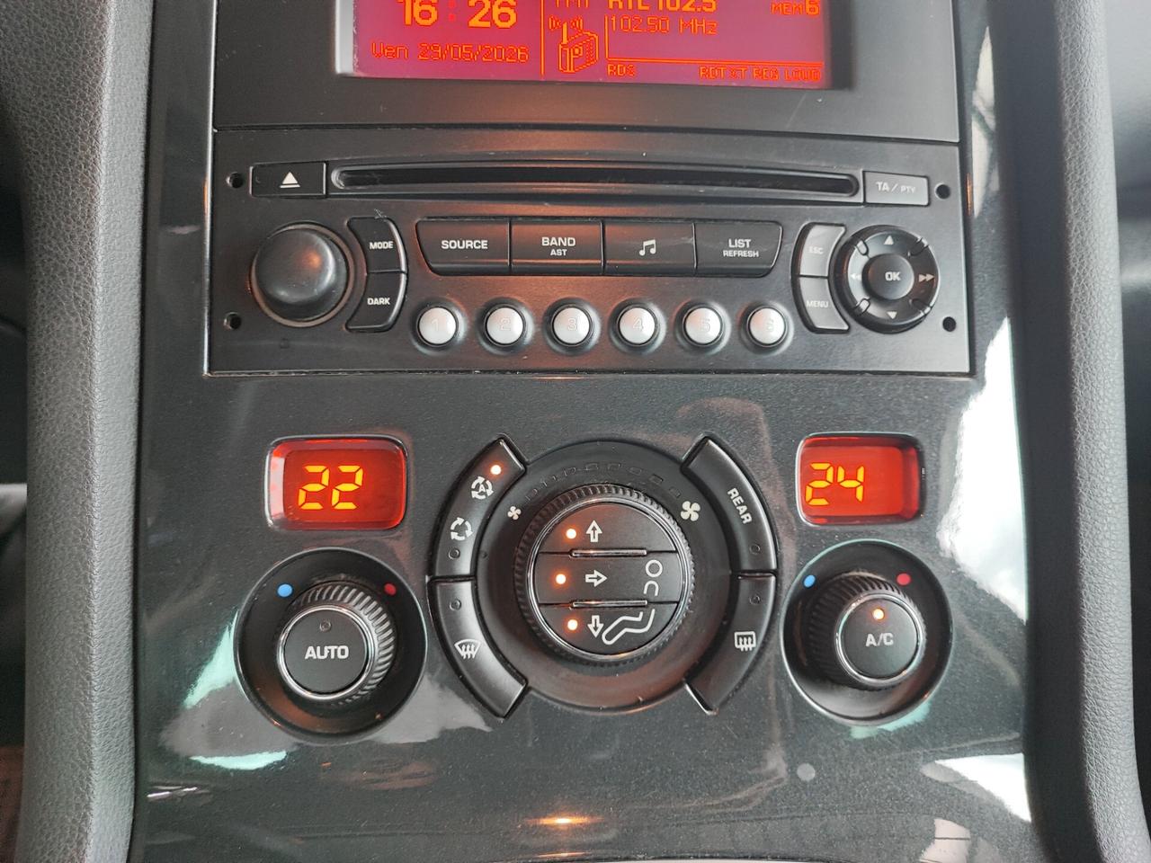 Peugeot 5008 2.0 HDi 150CV Active