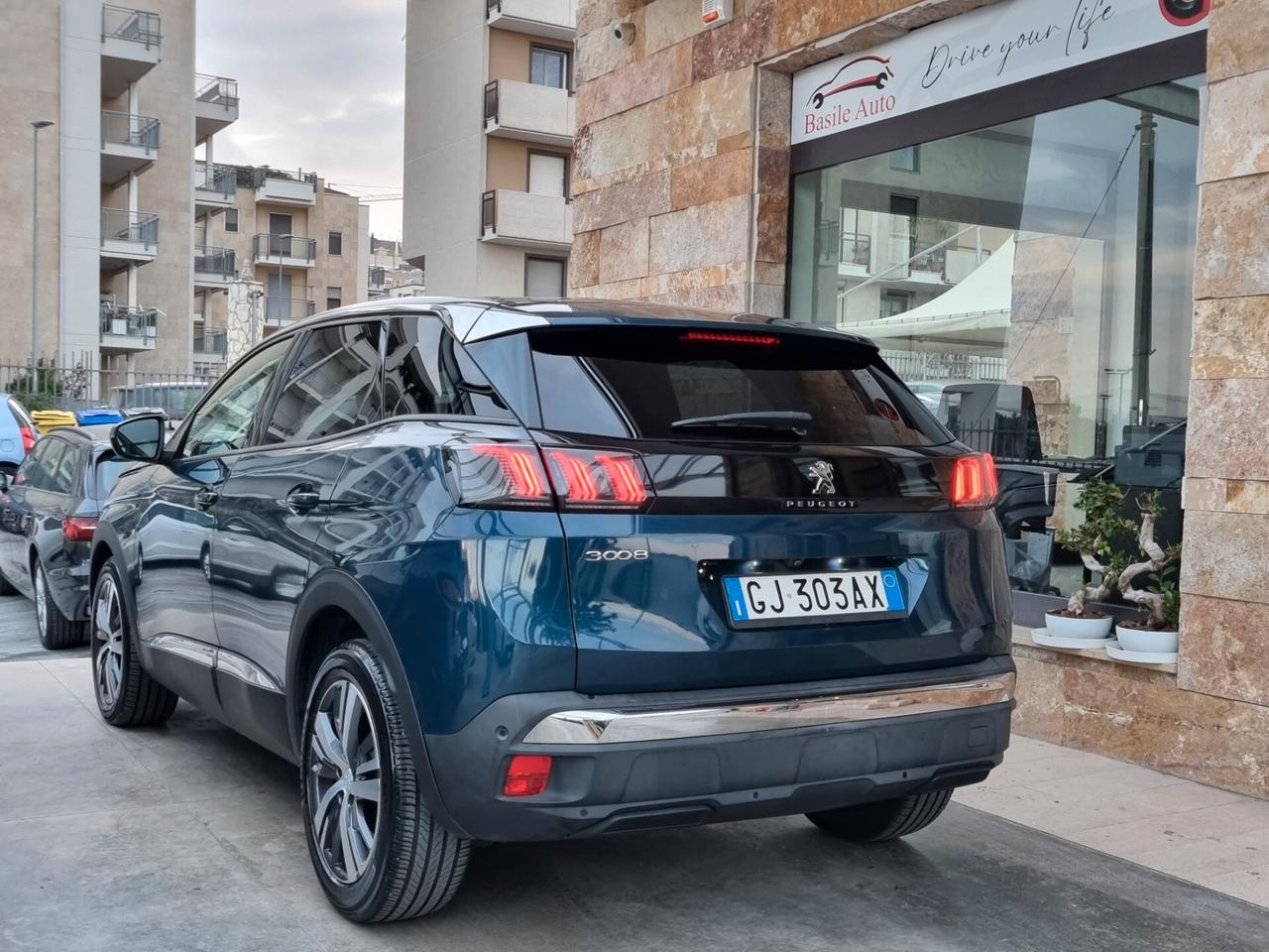 Peugeot 3008 II 1.5 bluehdi Allure s&s 130cv