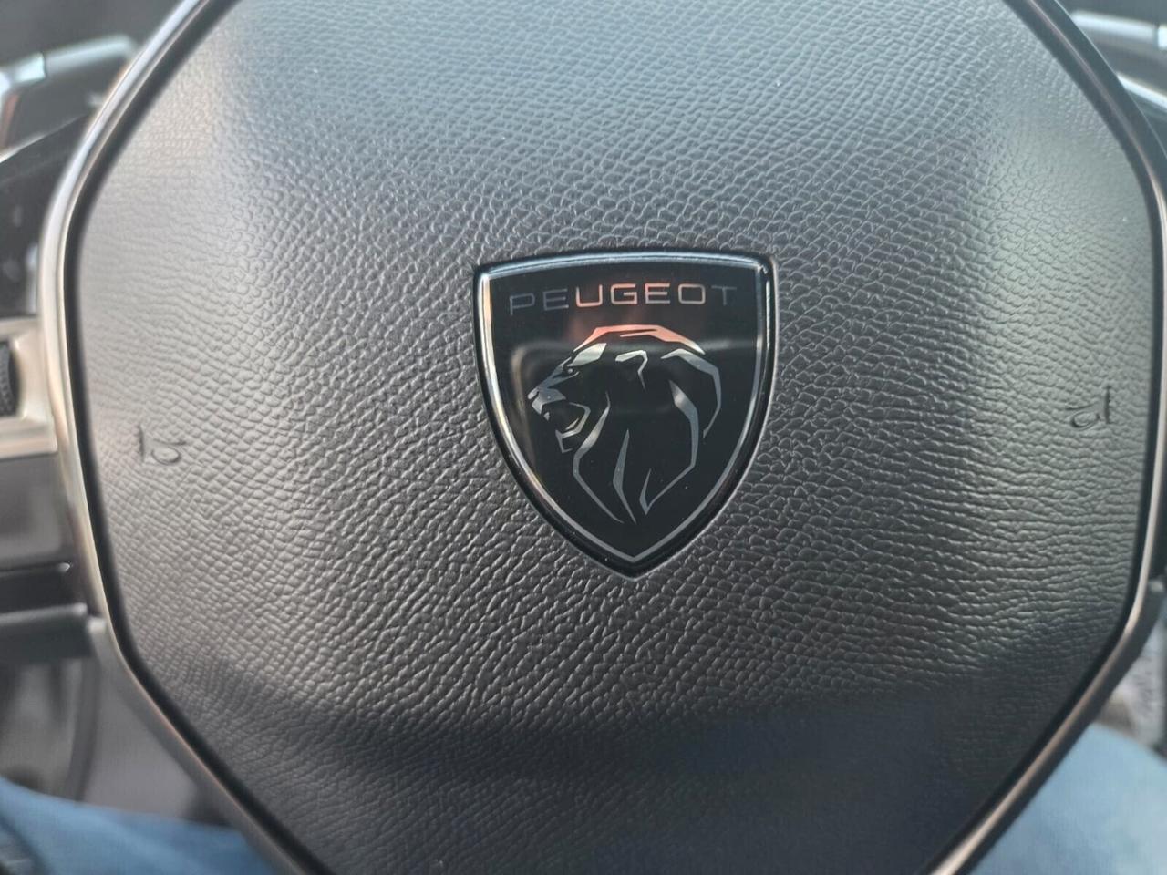 Peugeot 2008 HYBRID ALLURE 145 CV KM/0 NESSUN OBBLIGO FINANZIARIO!!