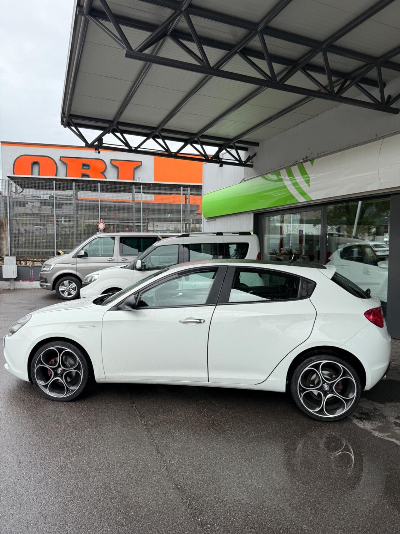 ALFA ROMEO GIULIETTA 1.6 JTDm-2 EXCLUSIVE neopatentati
