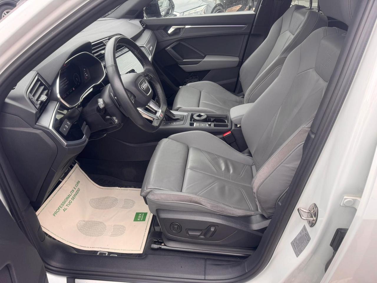 Audi Q3 Sportback 35 TDI quattro S line edition Tetto