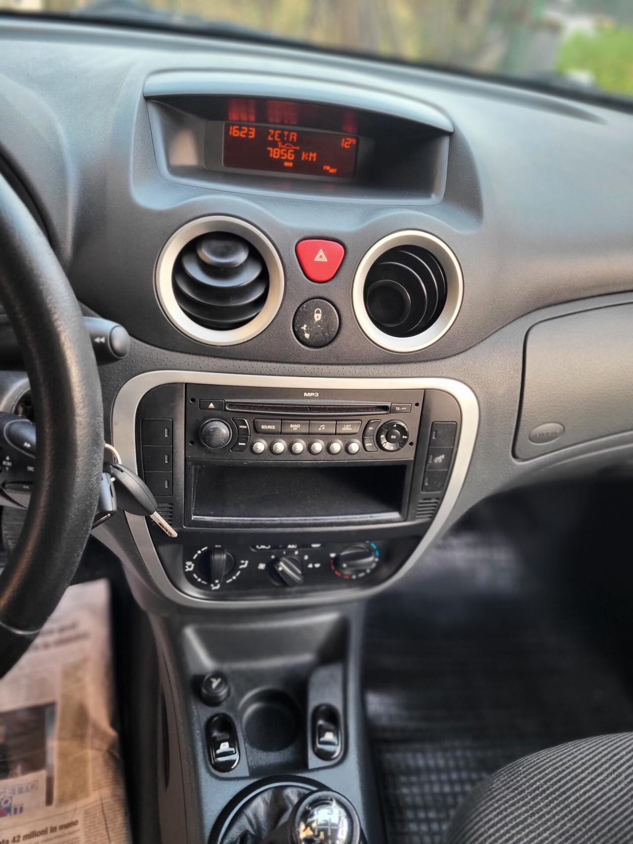 Citroen C3 1.4 HDi-UNICA PROPR-FOTO 4 REVISIONI