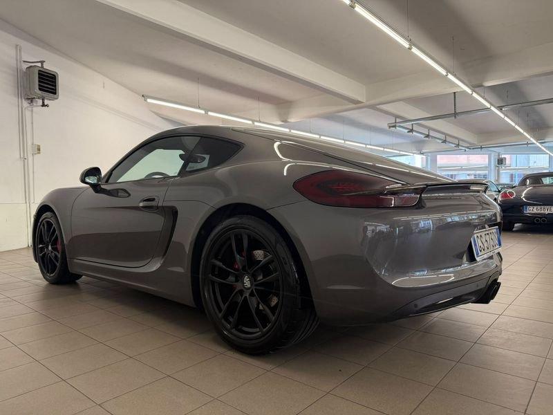Porsche Cayman 2.7