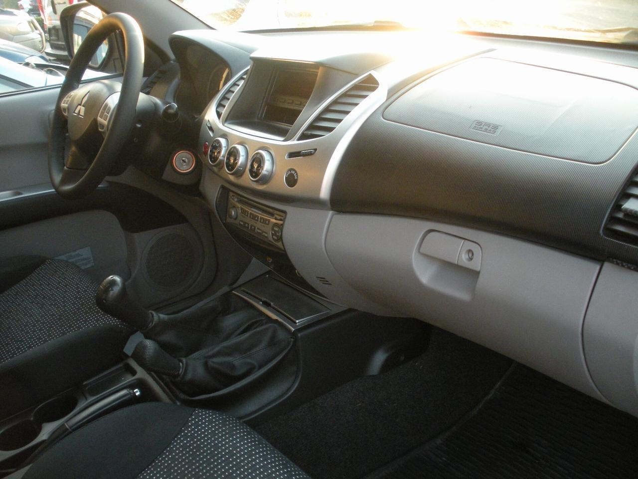 Mitsubishi L200 2.5 DI-D/178cvCV Club Cab INTENSE