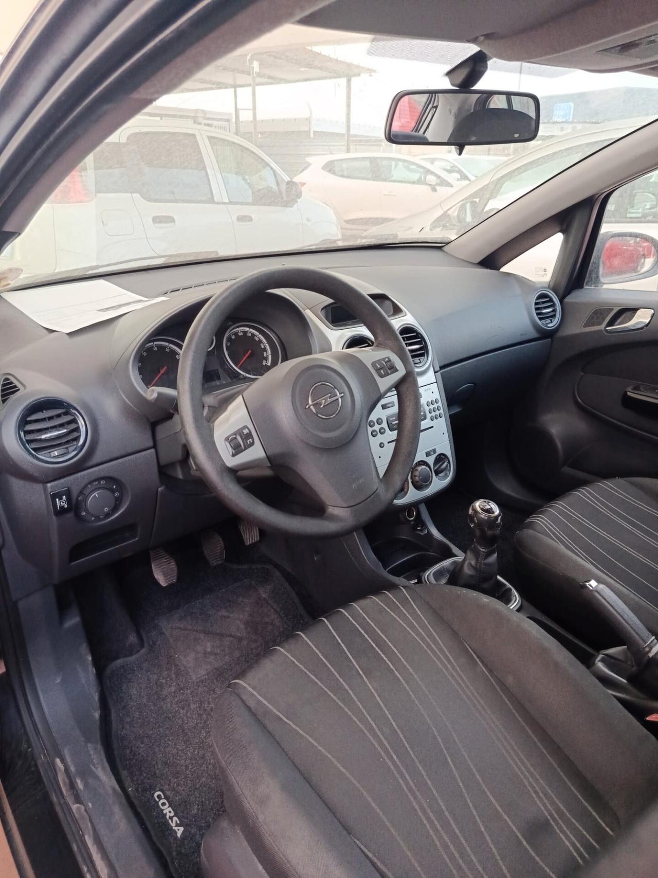 Opel Corsa 1.2 80CV 5 porte GPL-TECH Club