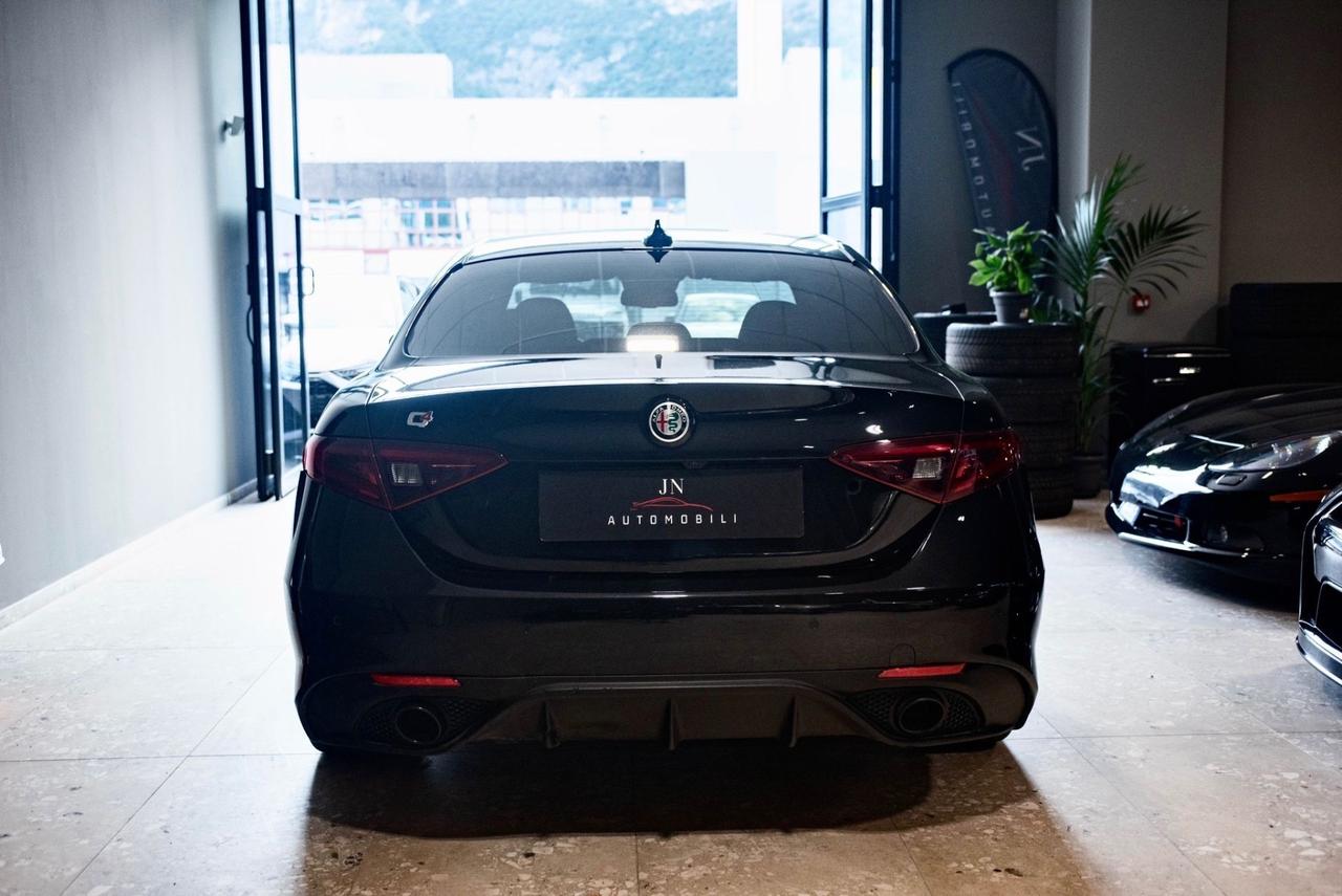 Alfa Romeo Giulia 2.2 Turbodiesel 210 CV AT8 AWD Q4 Veloce