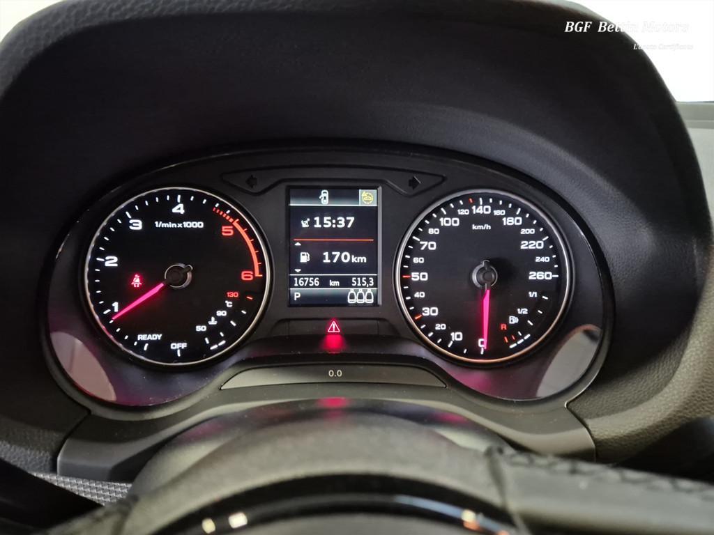 Audi Q2 35 2.0 tdi Business s-tronic