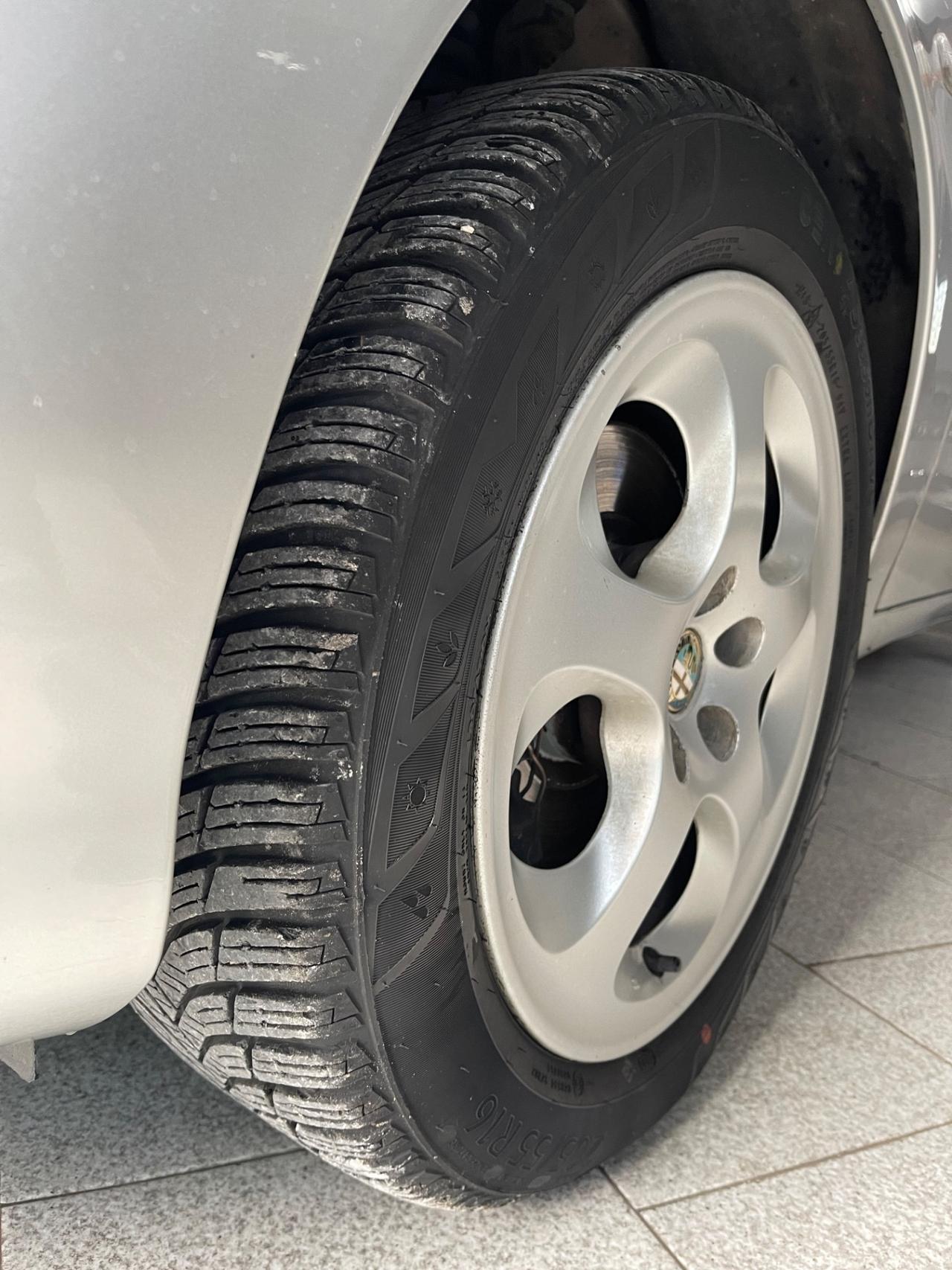 Alfa Romeo 147 1.9 JTD (120) 5 porte Murphy&Nye