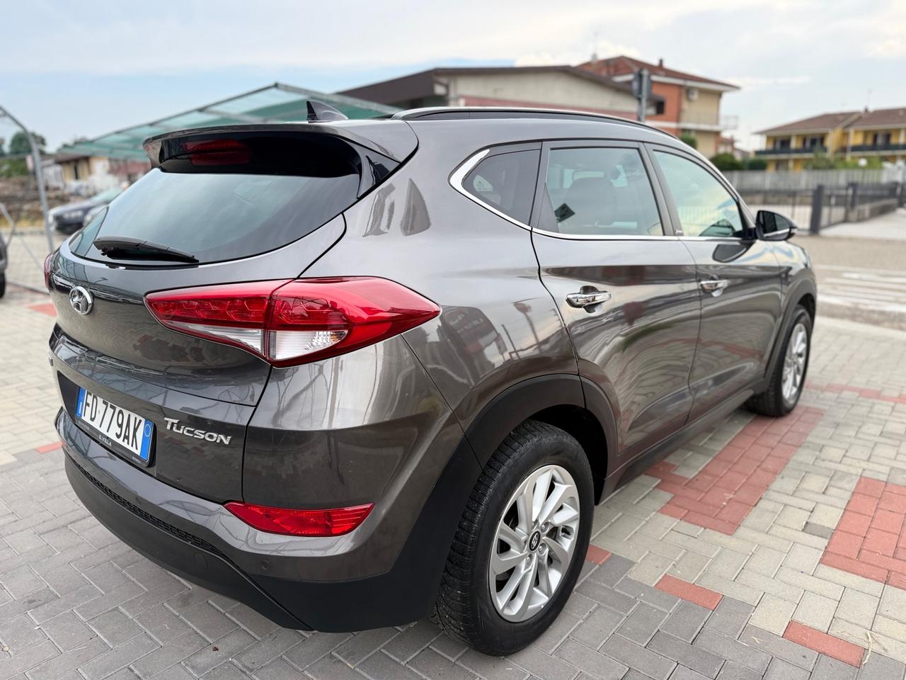 Hyundai Tucson 1.7 CRDi XPossible *TETTO APRIBILE*