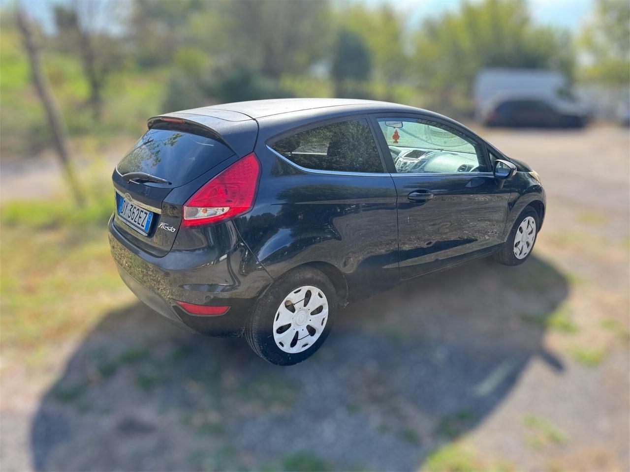 Ford Fiesta 1.3 dci diesel - 2009