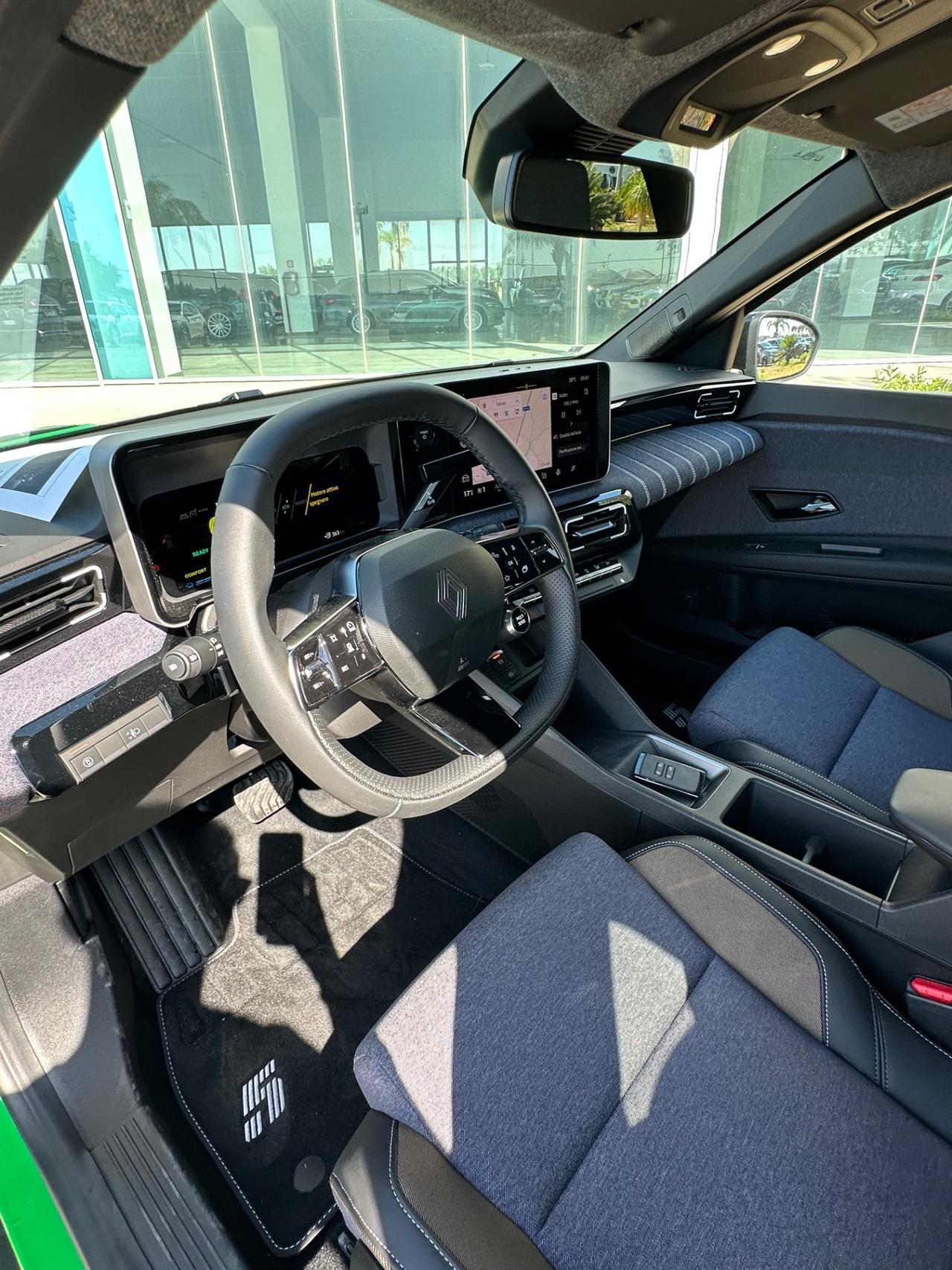 Renault R 5 E-Tech range possibilità noleggio no scoring