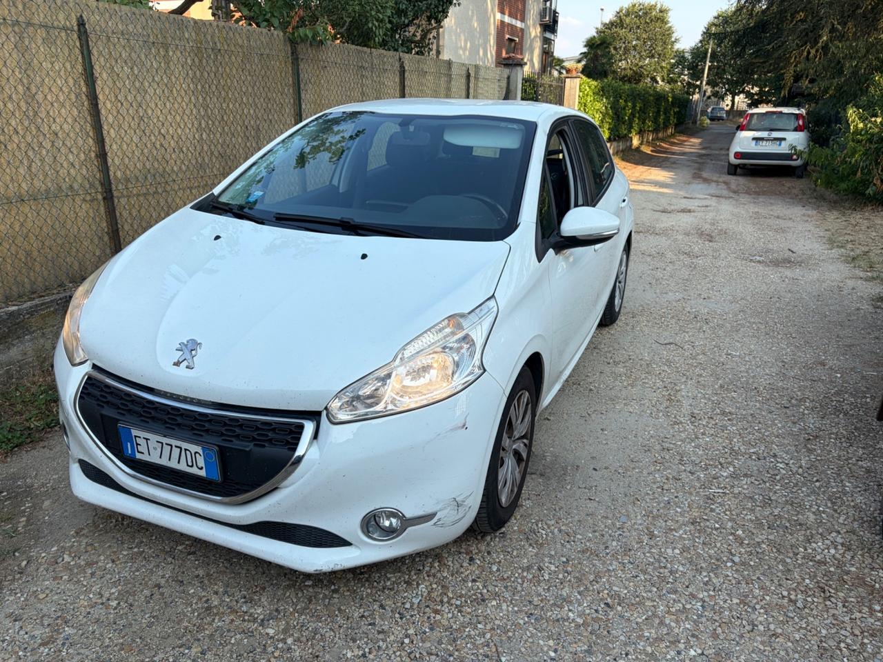 Peugeot 208 1.4 HDi 68 CV 3 porte Active