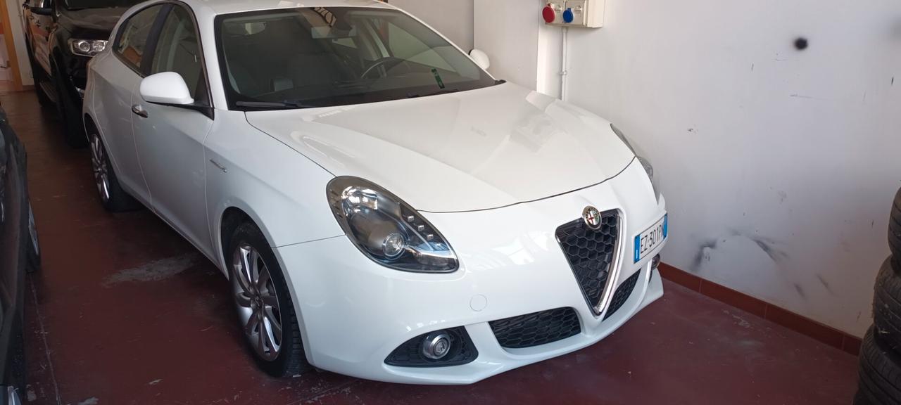 Alfa Romeo Giulietta 1.6 JTDm-2 105 CV Exclusive