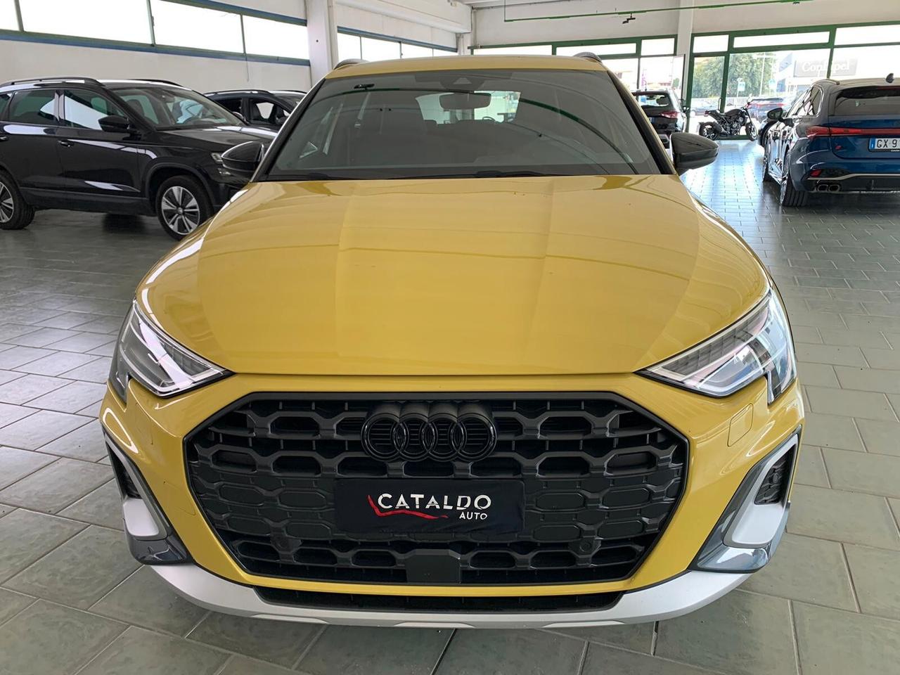Audi A3 allstreet 35 TFSI S tronic Identity Contrast