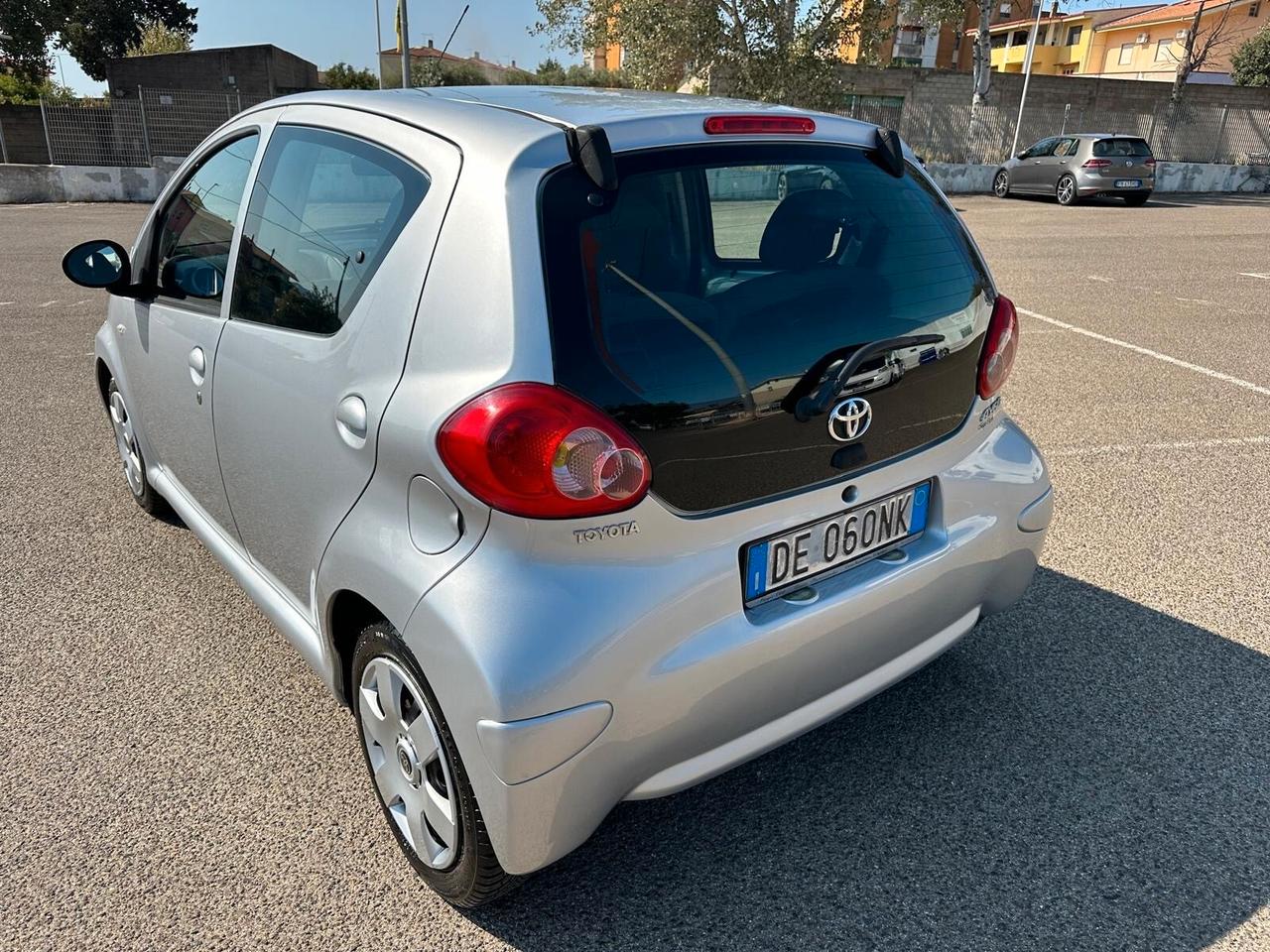 Toyota Aygo 1.0 12V VVT-i 5 porte