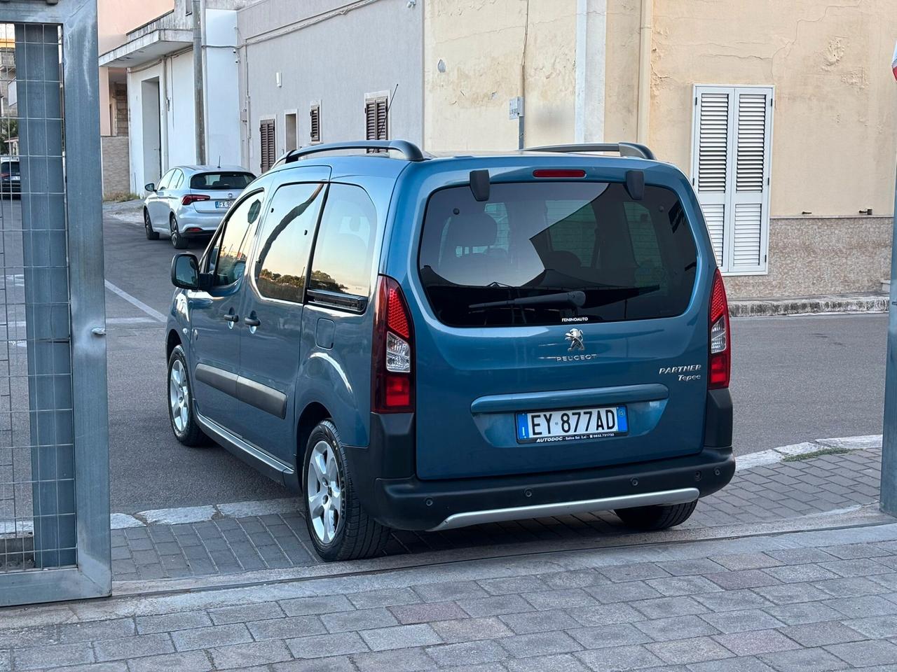 Peugeot Partner Tepee 1.6 e-HDi 92cv Outdoor