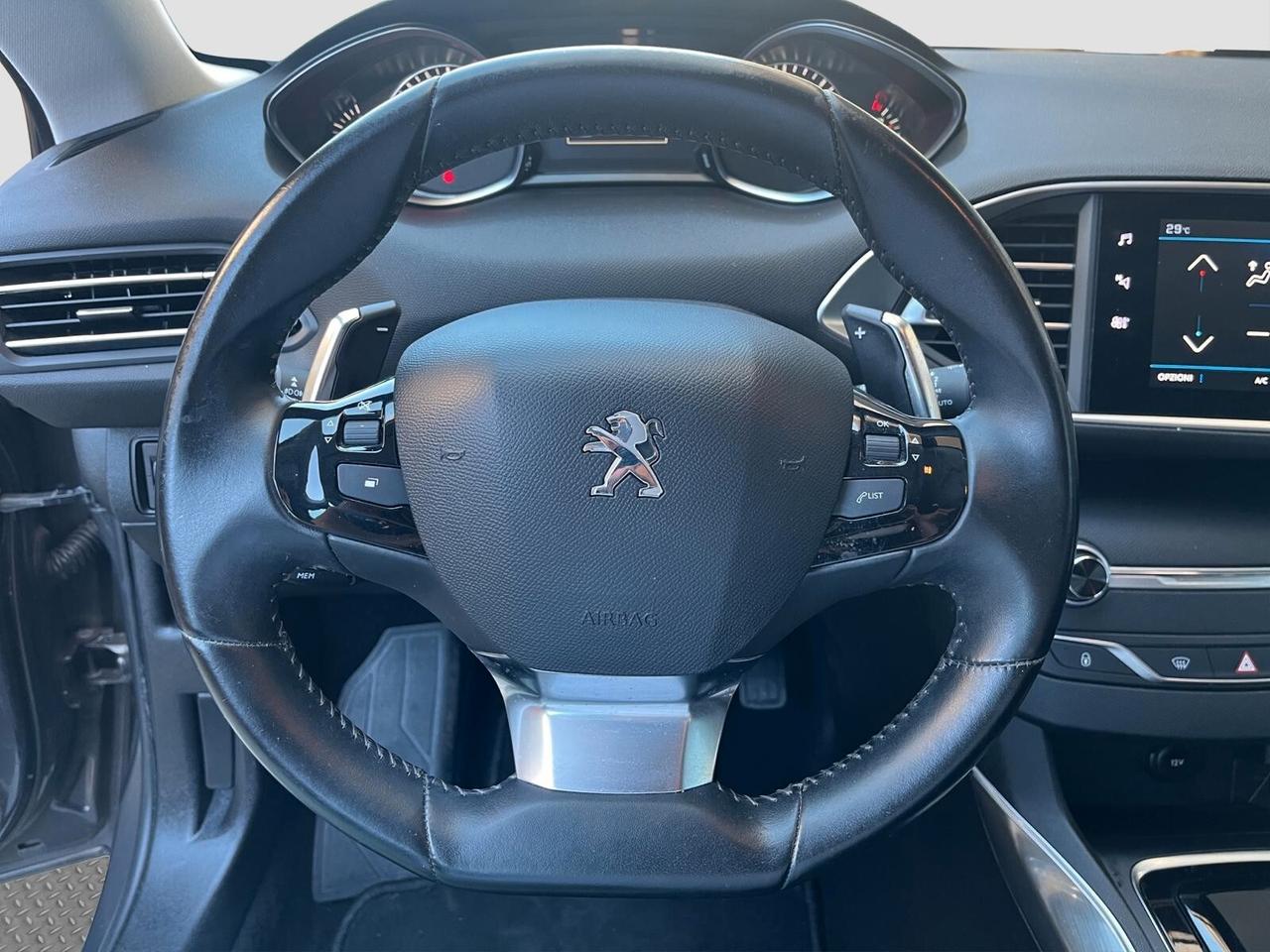 Peugeot 308 1.5 BlueHDi 130 S&S EAT8 Allure Pack 2021