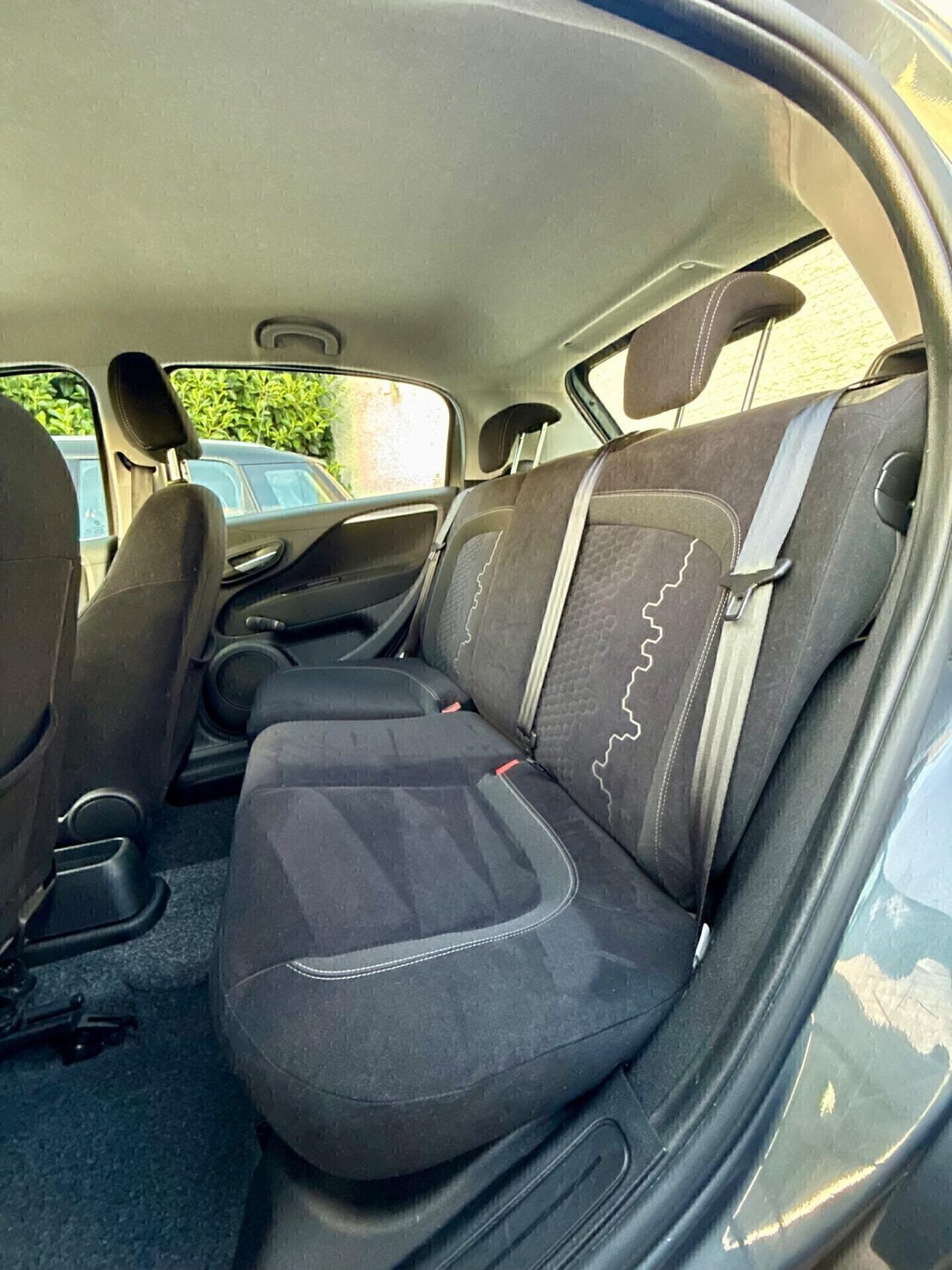 Fiat Punto 1.4 8V 5 porte Easypower Lounge,alcantara,cerchi in lega,comandi al volante,ecc.