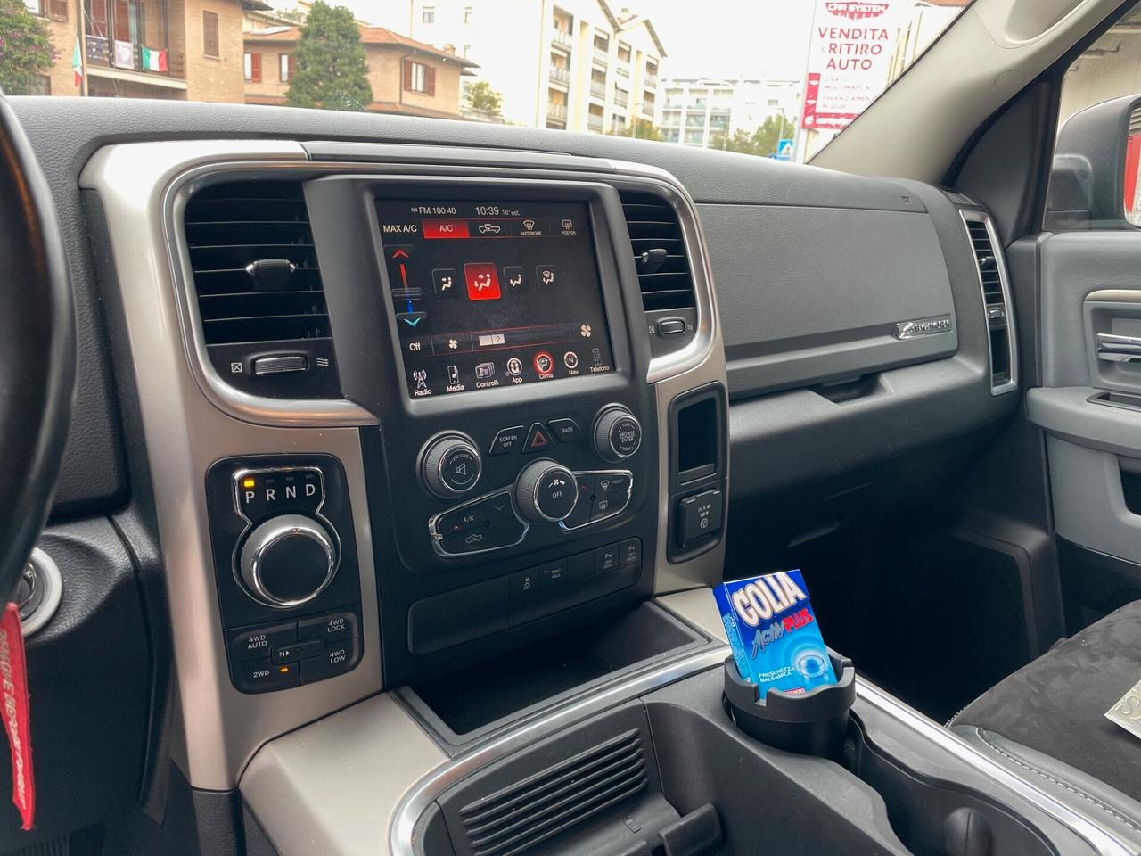 Dodge RAM 1500 5.7 V8 Crew Cab MB Longhorn at8