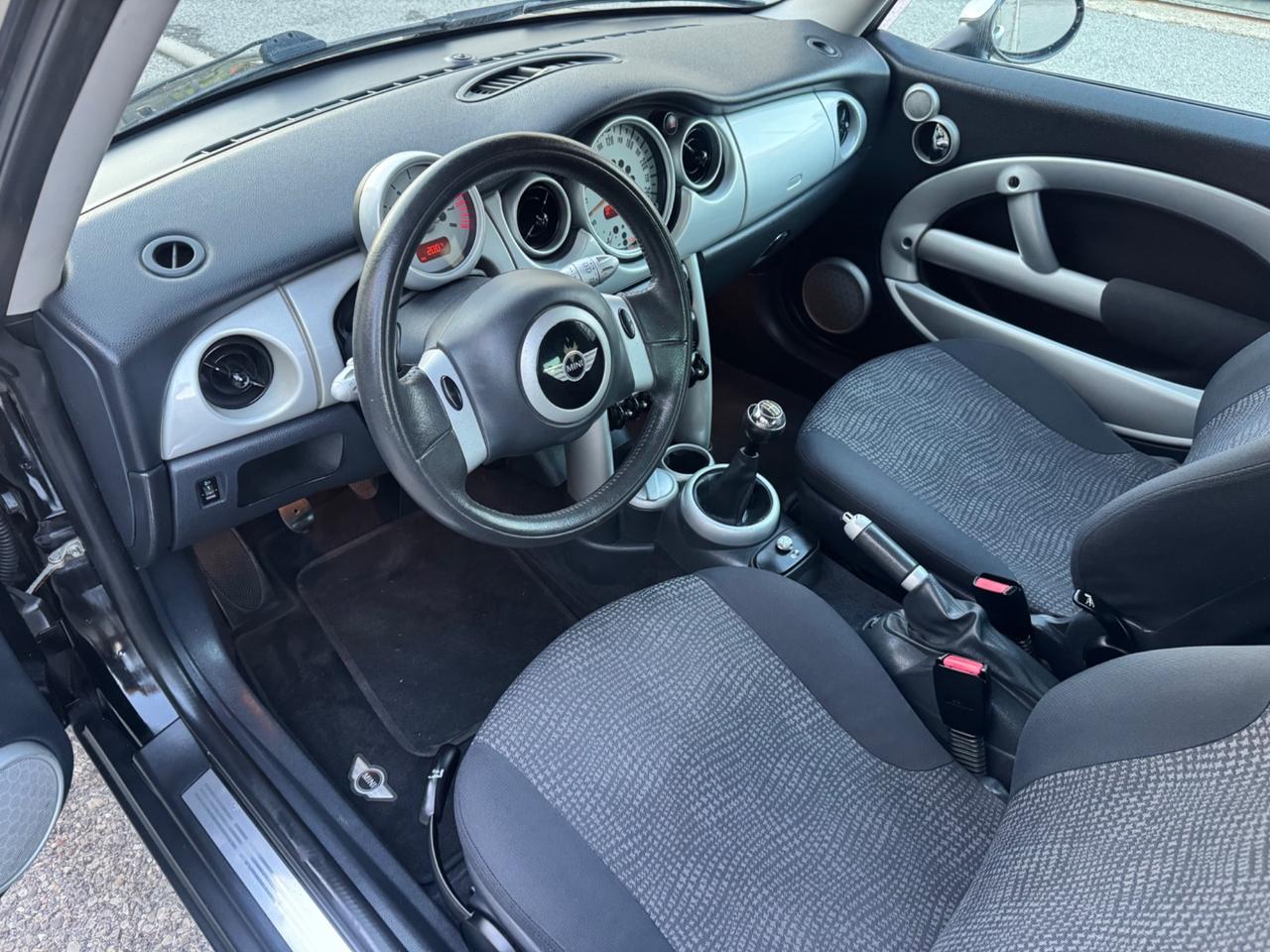 Mini cooper idonea ai neopatentati gomme e frizione nuove