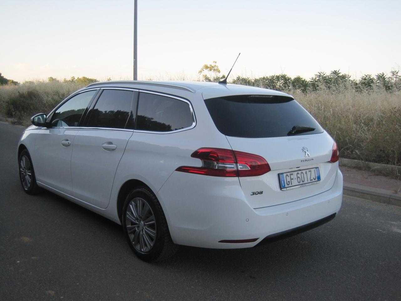 Peugeot 308 BlueHDi 130 S&S EAT8 Allure