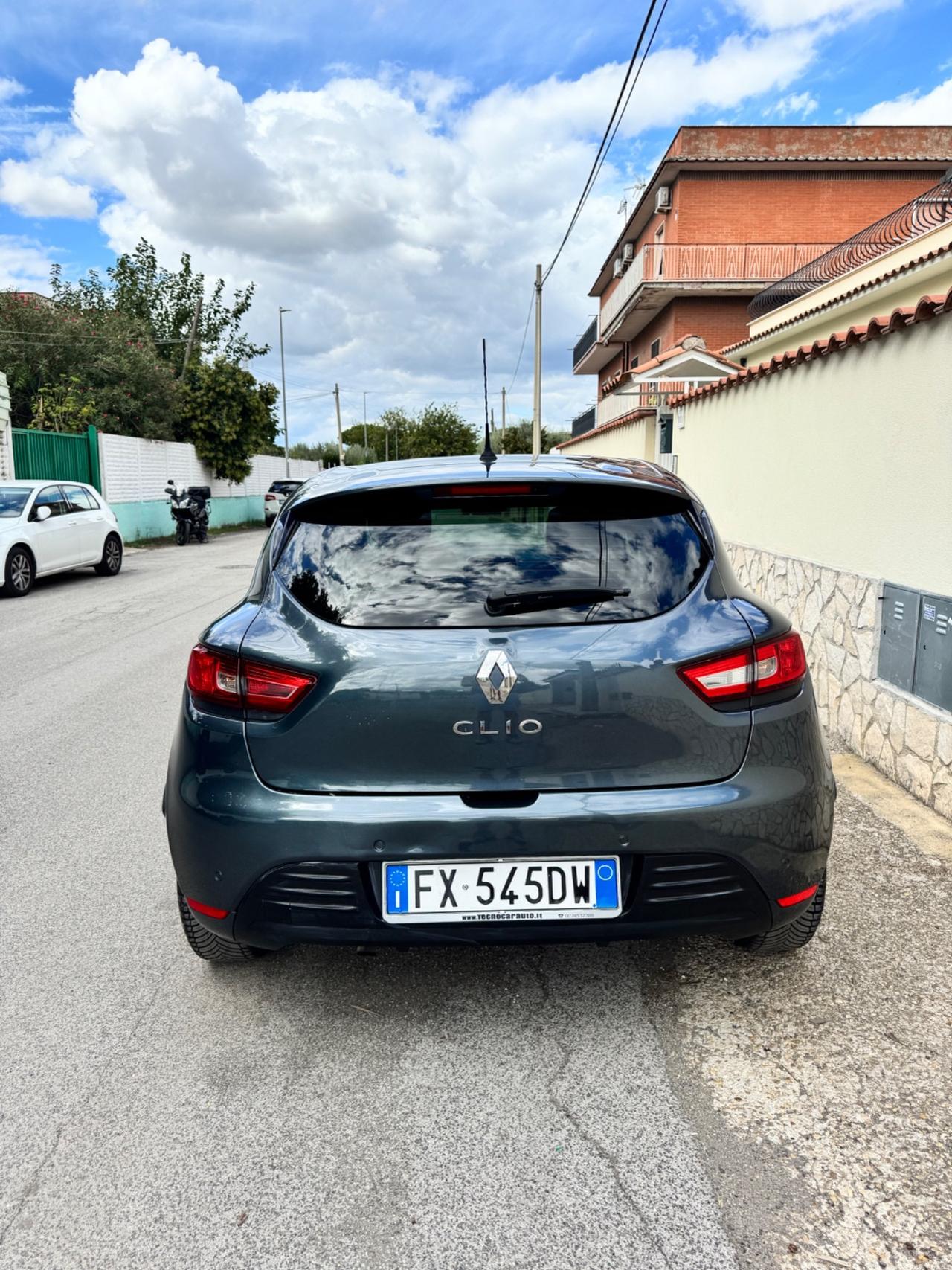 Renault Clio 1.5 dCi Costume national