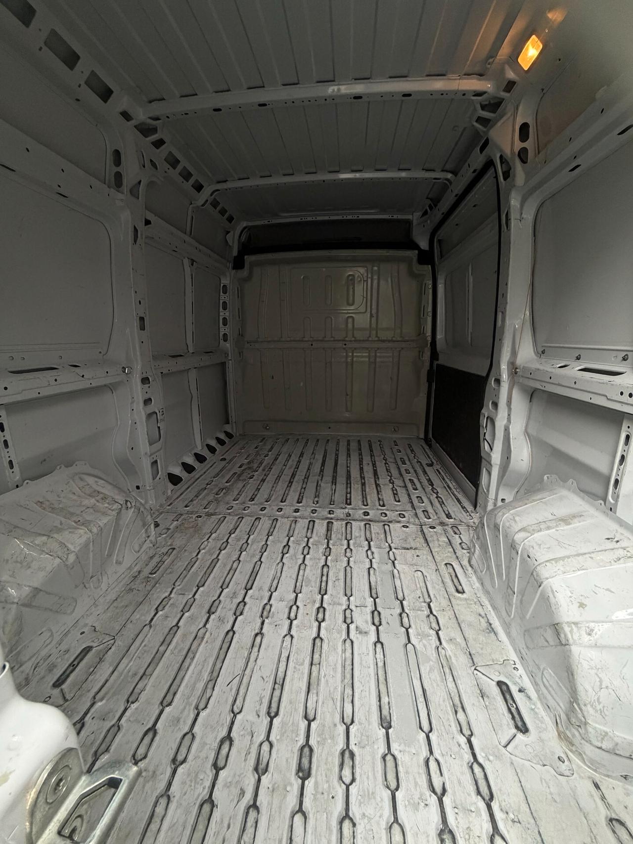 Citroen JUMPER 2023 33 L2H2 140CV FURGONE LEGGI TUTTO!