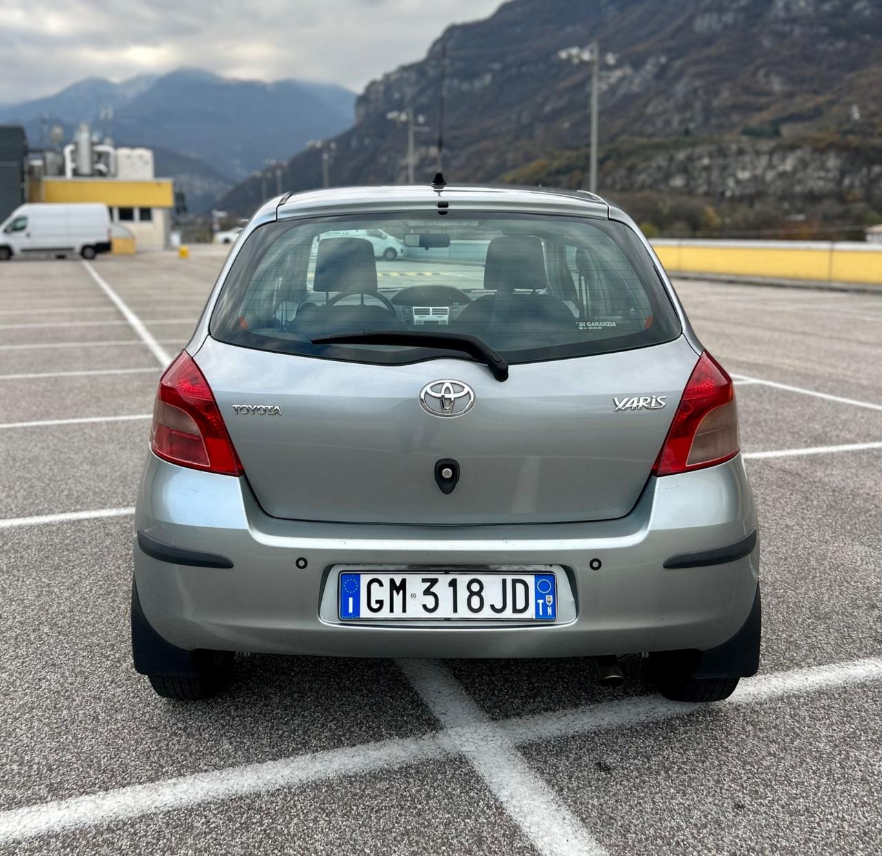 Toyota Yaris 1.0 5 porte Edizione SOL Neopatentati