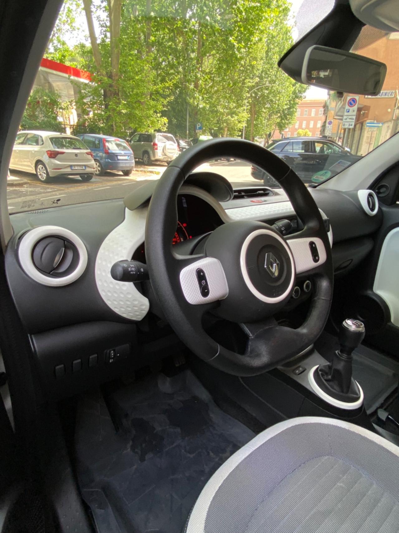 Renault Twingo 73cv LIMITED NEW MODEL NEOPATENTATI