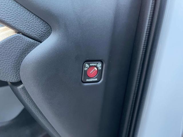 TOYOTA Yaris 1.5 130 Hybrid 5 porte Lounge - NUOVA