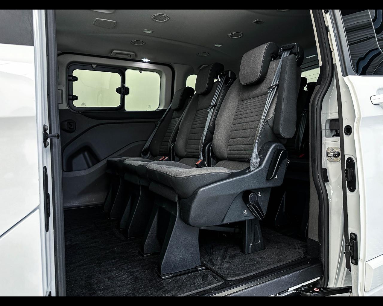 FORD Tourneo Custom 1ª s - Tourneo Custom 320 2.0 EcoBlue 130CV MHEV PC Titanium