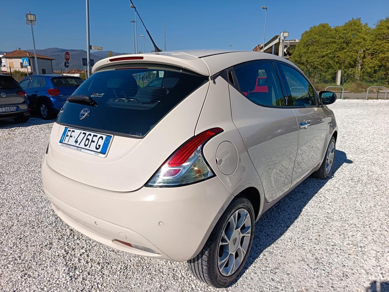 Lancia Ypsilon 1.2 69 CV 5 porte Gold