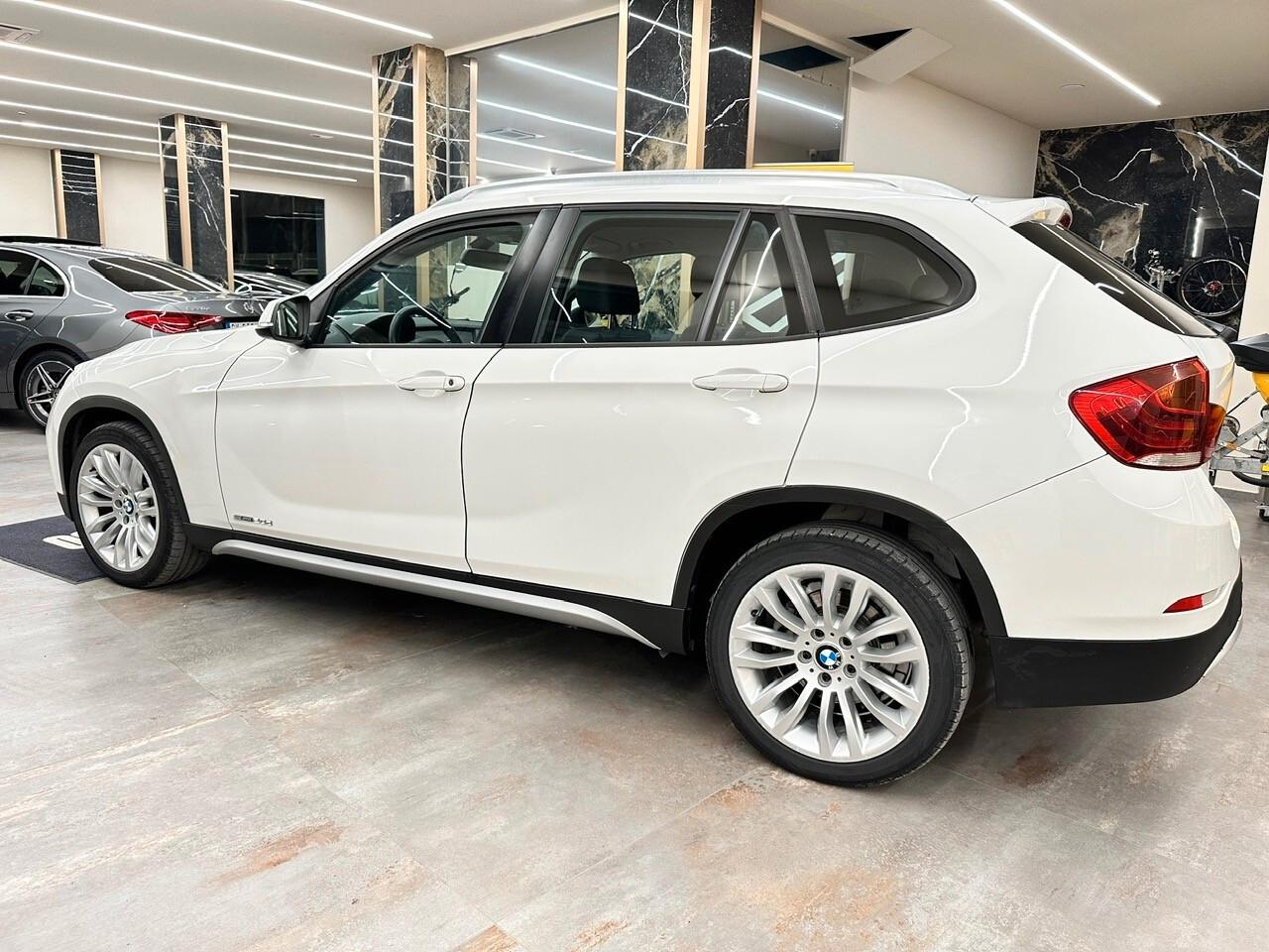 Bmw X1 sDrive20d X Line 184 CV 2013