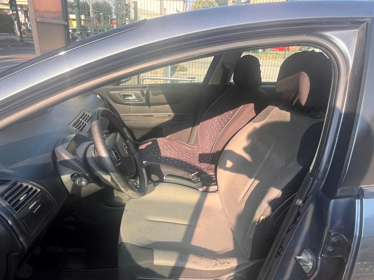 Citroen C4 1.4 Cashmere 5p - 2007^