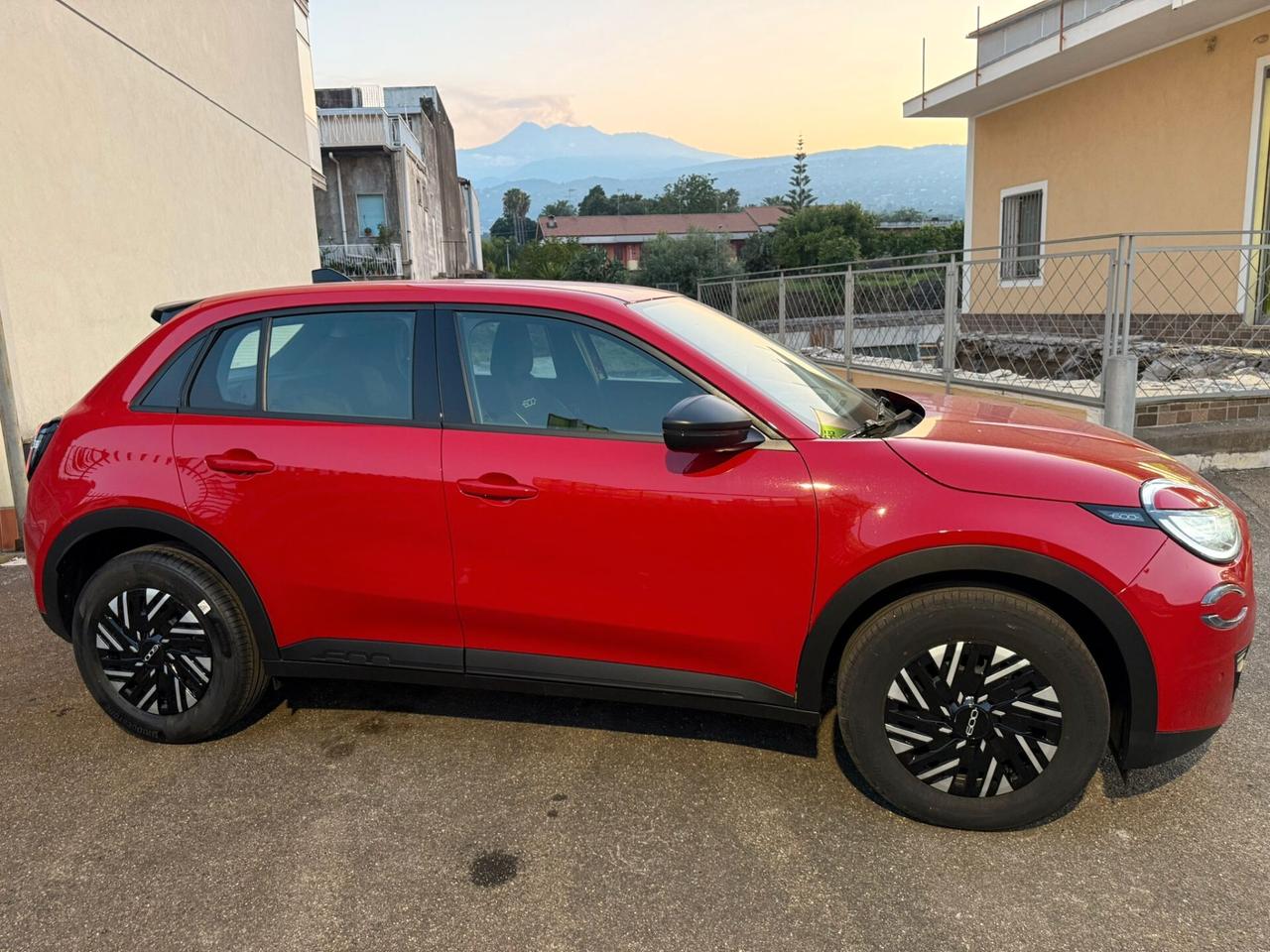 Fiat 600 Hybrid 110 CV DCT MHEV La Prima
