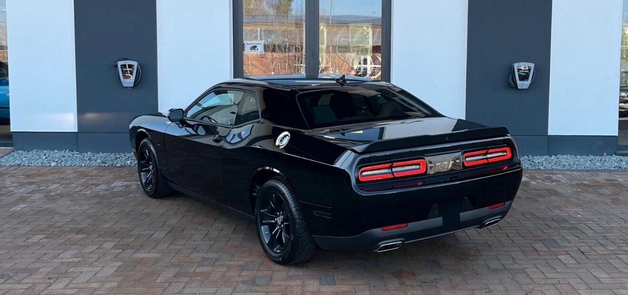 Dodge Challenger 3.6 sxt v6 Coupe C Automatico