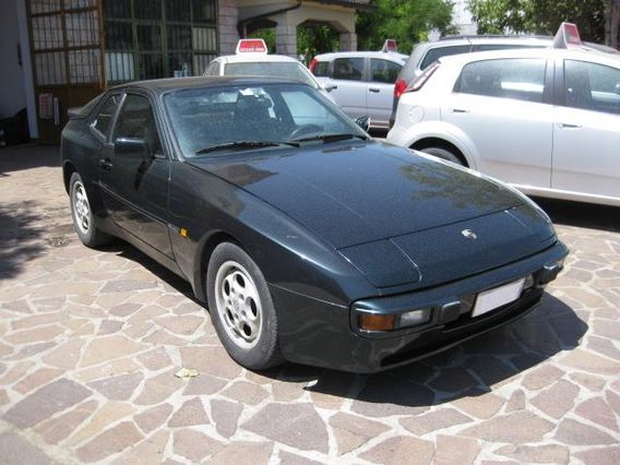 PORSCHE 924/944 944 S