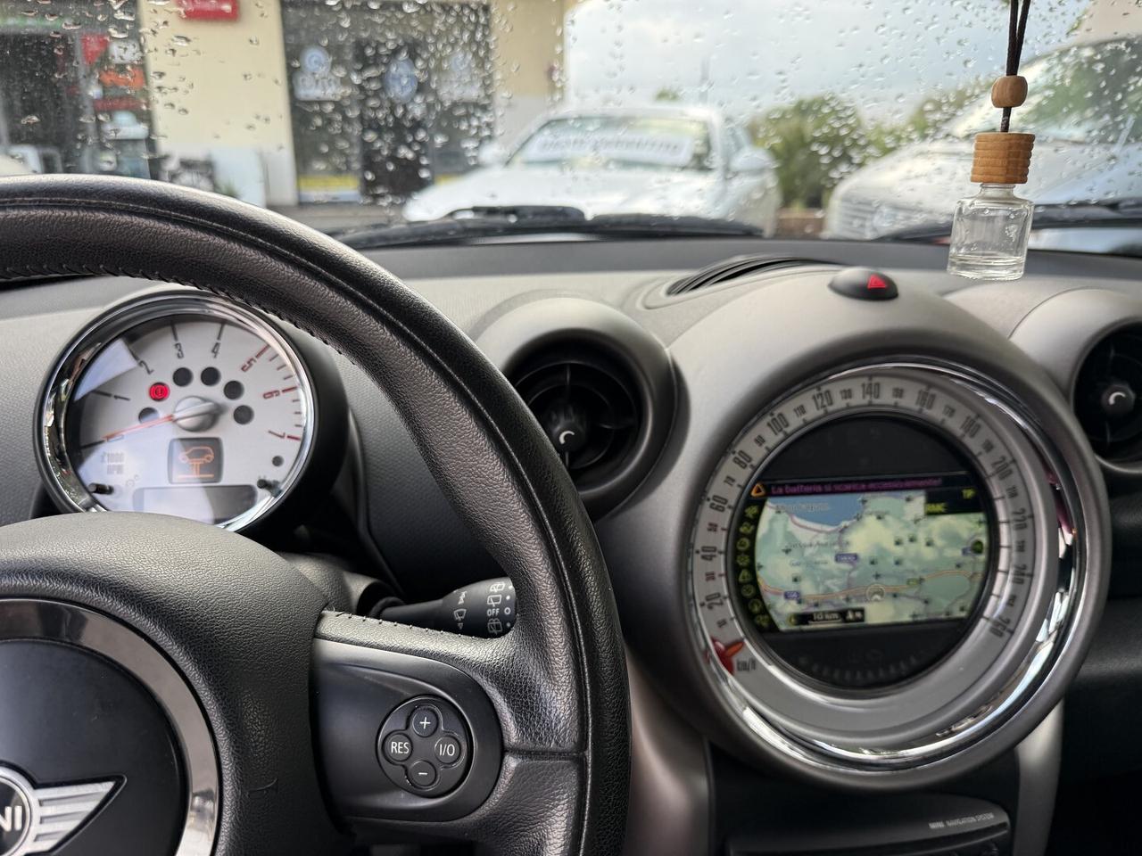 MINI 1.6 COOPER D COUNTRYMAN ADATTA NEOPATENTATI