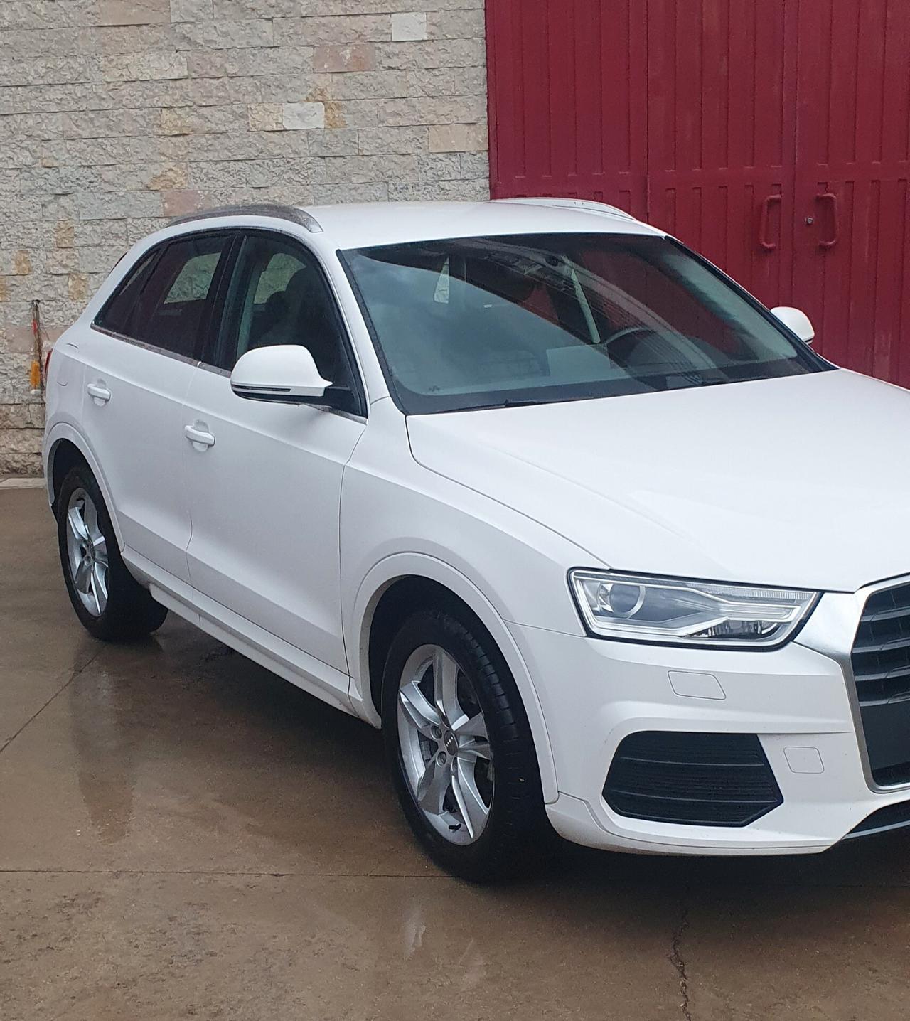 Audi Q3 2.0 TDI 150 CV Sport
